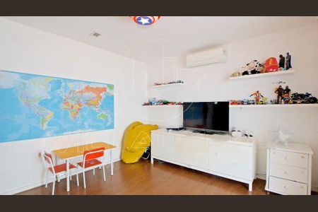 Casa à venda com 4 quartos, 471m² em Vila Ida, São Paulo