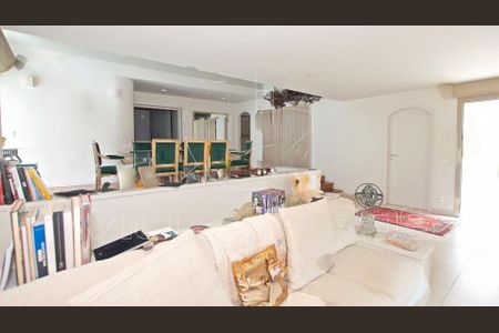 Casa à venda com 471m², 4 quartos e 4 vagas