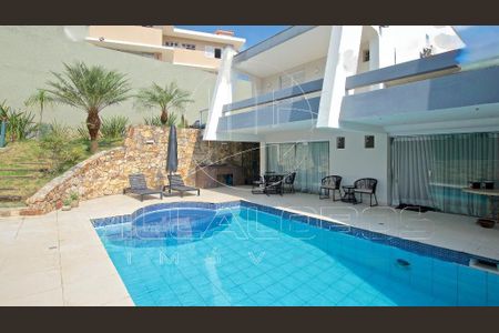 Casa à venda com 471m², 4 quartos e 4 vagas