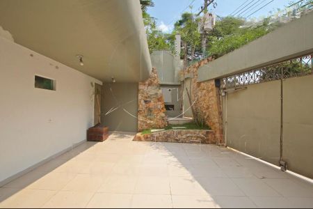 Casa à venda com 471m², 4 quartos e 4 vagas