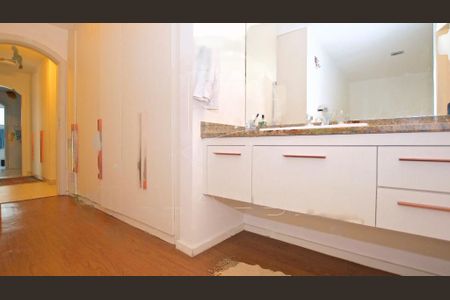 Casa à venda com 471m², 4 quartos e 4 vagas