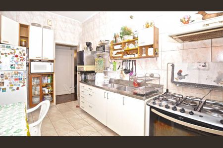 Casa à venda com 195m², 3 quartos e 3 vagas