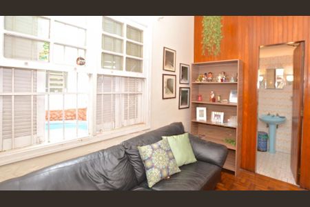 Casa à venda com 3 quartos, 195m² em Vila Madalena, São Paulo