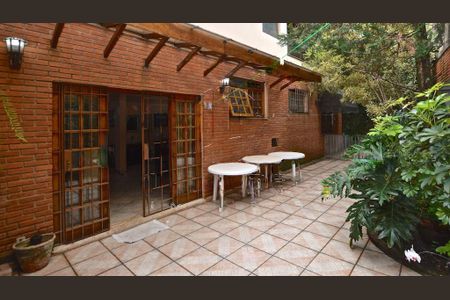 Casa à venda com 288m², 4 quartos e 3 vagas