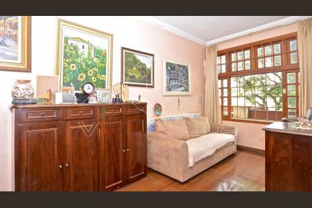 Casa à venda com 4 quartos, 288m² em Vila Madalena, São Paulo