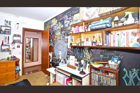 Casa à venda com 288m², 4 quartos e 3 vagas