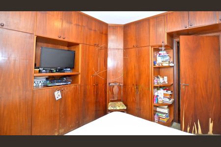 Casa à venda com 288m², 4 quartos e 3 vagas