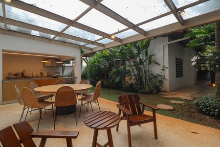 Casa à venda com 588m², 3 quartos e 3 vagas Casa à venda com 588m², 3 quartos e 3 vagasÁrea gourmet