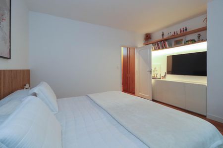 Casa à venda com 588m², 3 quartos e 3 vagas Casa à venda com 588m², 3 quartos e 3 vagasSuíte 2