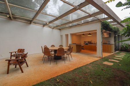 Casa à venda com 588m², 3 quartos e 3 vagas Casa à venda com 588m², 3 quartos e 3 vagasÁrea gourmet