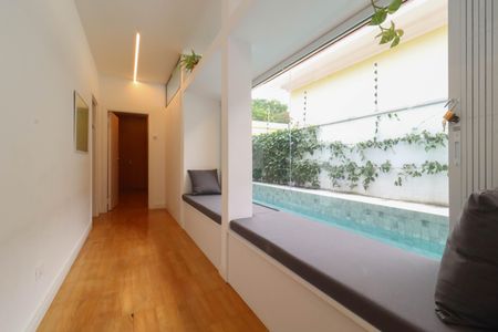 Casa à venda com 588m², 3 quartos e 3 vagas Casa à venda com 588m², 3 quartos e 3 vagasCorredor