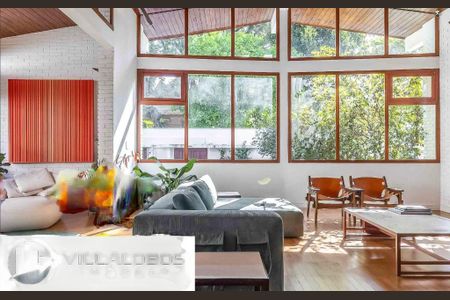 Casa à venda com 3 quartos, 588m² em Pinheiros, São Paulo