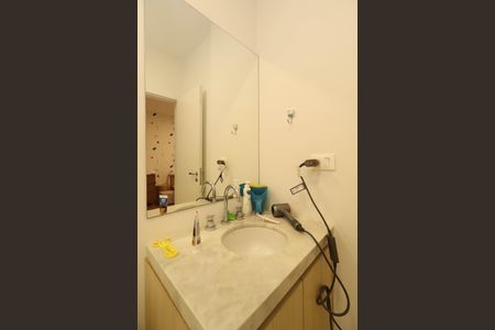 Casa à venda com 588m², 3 quartos e 3 vagas Casa à venda com 588m², 3 quartos e 3 vagasBanheiro da Suíte 3