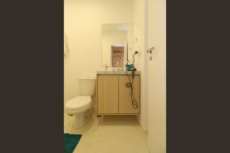 Casa à venda com 588m², 3 quartos e 3 vagas Casa à venda com 588m², 3 quartos e 3 vagasBanheiro da Suíte 3