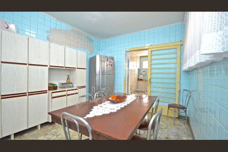 Casa à venda com 4 quartos, 348m² em Vila Madalena, São Paulo