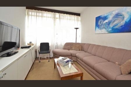 Casa à venda com 4 quartos, 348m² em Vila Madalena, São Paulo