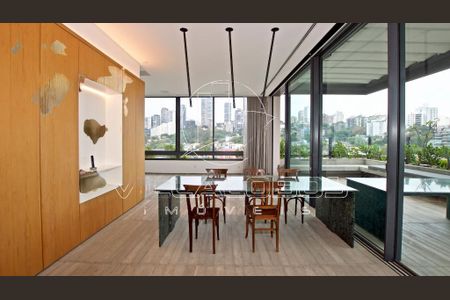 Apartamento à venda com 3 quartos, 260m² em Vila Madalena, São Paulo