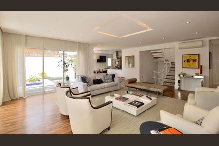 Casa à venda com 525m², 5 quartos e 5 vagas