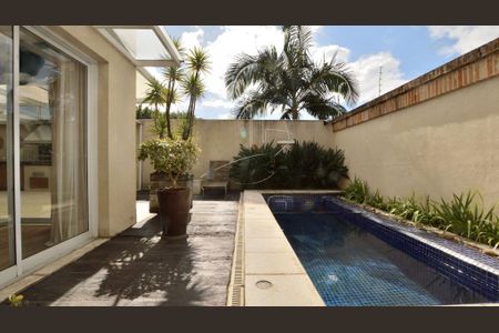 Casa à venda com 525m², 5 quartos e 5 vagas