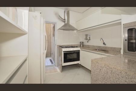 Casa à venda com 525m², 5 quartos e 5 vagas