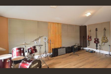 Casa à venda com 525m², 5 quartos e 5 vagas