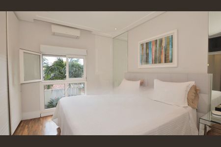 Casa à venda com 525m², 5 quartos e 5 vagas