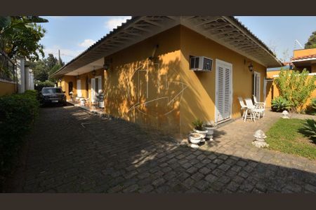 Casa à venda com 261m², 4 quartos e 4 vagas