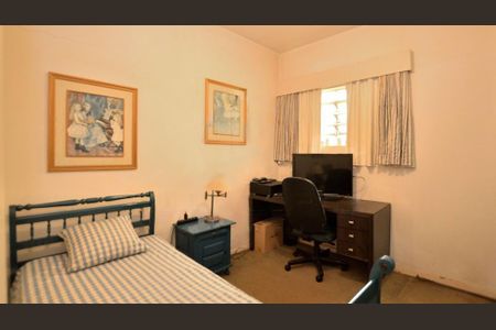 Casa à venda com 261m², 4 quartos e 4 vagas