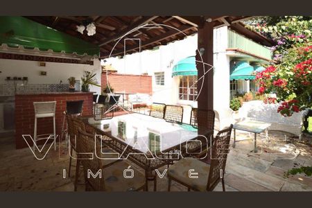 Casa à venda com 400m², 4 quartos e 6 vagas