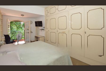 Casa à venda com 400m², 4 quartos e 6 vagas