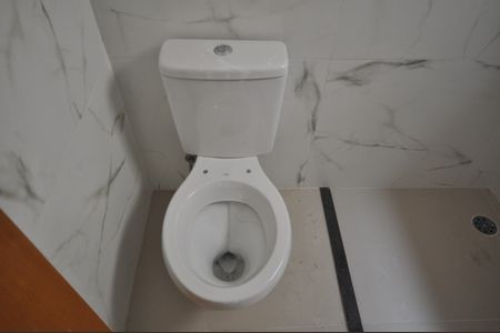 Banheiro de apartamento para alugar com 1 quarto, 34m² em Vila Mazzei, São Paulo