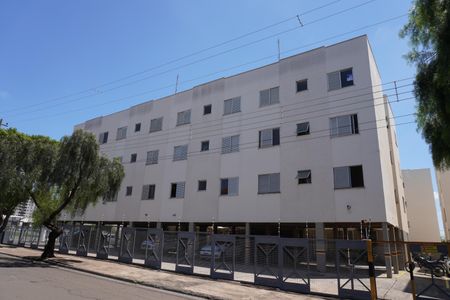 Apartamento para alugar com 45m², 2 quartos e 1 vagaFachada