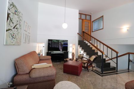 Casa para alugar com 360m², 3 quartos e 4 vagasSala de TV