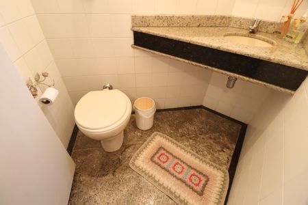 Casa para alugar com 360m², 3 quartos e 4 vagasLavabo