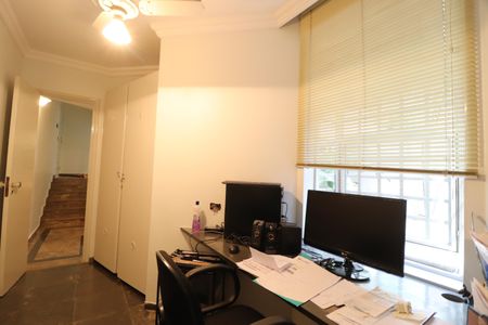 Casa para alugar com 360m², 3 quartos e 4 vagasEscritório