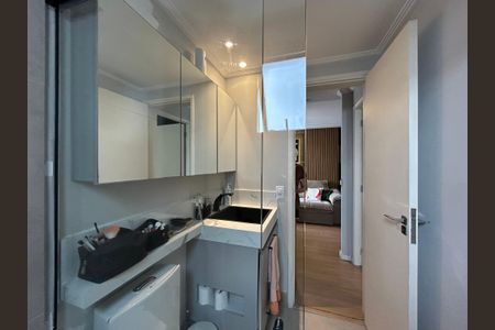 Apartamento à venda com 62m², 2 quartos e 1 vaga Apartamento à venda com 62m², 2 quartos e 1 vagaBanheiro