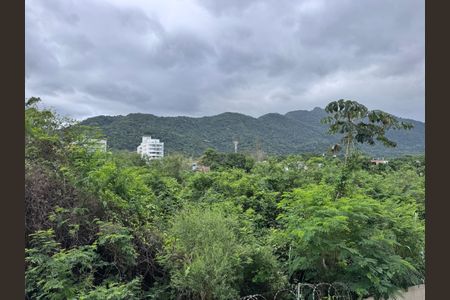 Sala - Vista de apartamento à venda com 2 quartos, 43m² em Vargem Pequena, Rio de Janeiro
