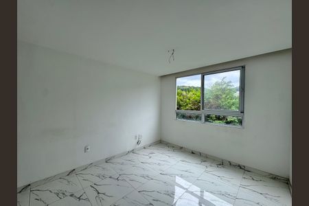 Sala de apartamento à venda com 2 quartos, 43m² em Vargem Pequena, Rio de Janeiro