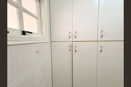 Casa à venda com 200m², 3 quartos e 2 vagasDespensa