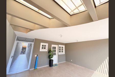 Casa à venda com 200m², 3 quartos e 2 vagasGaragem