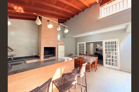 Casa à venda com 200m², 3 quartos e 2 vagasÁrea gourmet