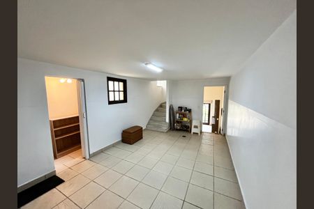Casa à venda com 140m², 3 quartos e 2 vagas Casa à venda com 140m², 3 quartos e 2 vagasGaragem
