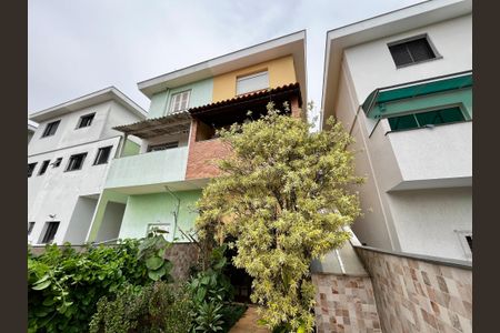 Casa à venda com 140m², 3 quartos e 2 vagas Casa à venda com 140m², 3 quartos e 2 vagasVaranda da Sala 2
