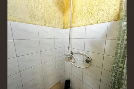 Casa à venda com 140m², 3 quartos e 2 vagas Casa à venda com 140m², 3 quartos e 2 vagasBanheiro 2