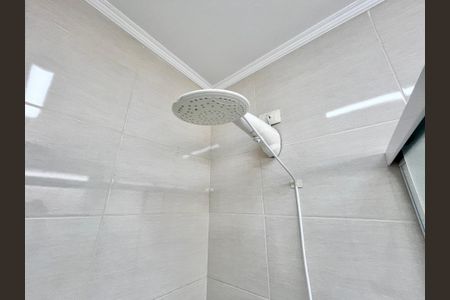 Casa à venda com 140m², 3 quartos e 2 vagas Casa à venda com 140m², 3 quartos e 2 vagasBanheiro