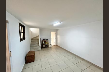 Casa à venda com 140m², 3 quartos e 2 vagas Casa à venda com 140m², 3 quartos e 2 vagasGaragem