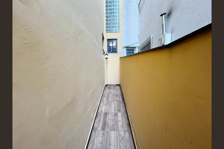 Casa à venda com 140m², 3 quartos e 2 vagas Casa à venda com 140m², 3 quartos e 2 vagasCorredor Externo