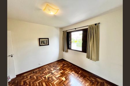 Casa à venda com 140m², 3 quartos e 2 vagas Casa à venda com 140m², 3 quartos e 2 vagasQuarto 3 Suíte