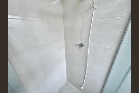 Casa à venda com 140m², 3 quartos e 2 vagas Casa à venda com 140m², 3 quartos e 2 vagasBanheiro