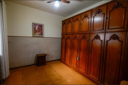 Casa à venda com 229m², 5 quartos e 3 vagasQuarto 3